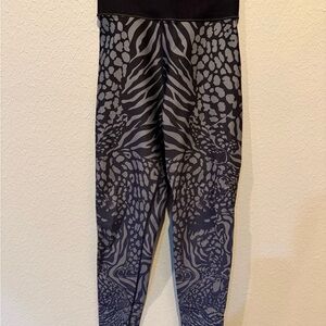 Ultracor Black and Gray Patterned Leggings